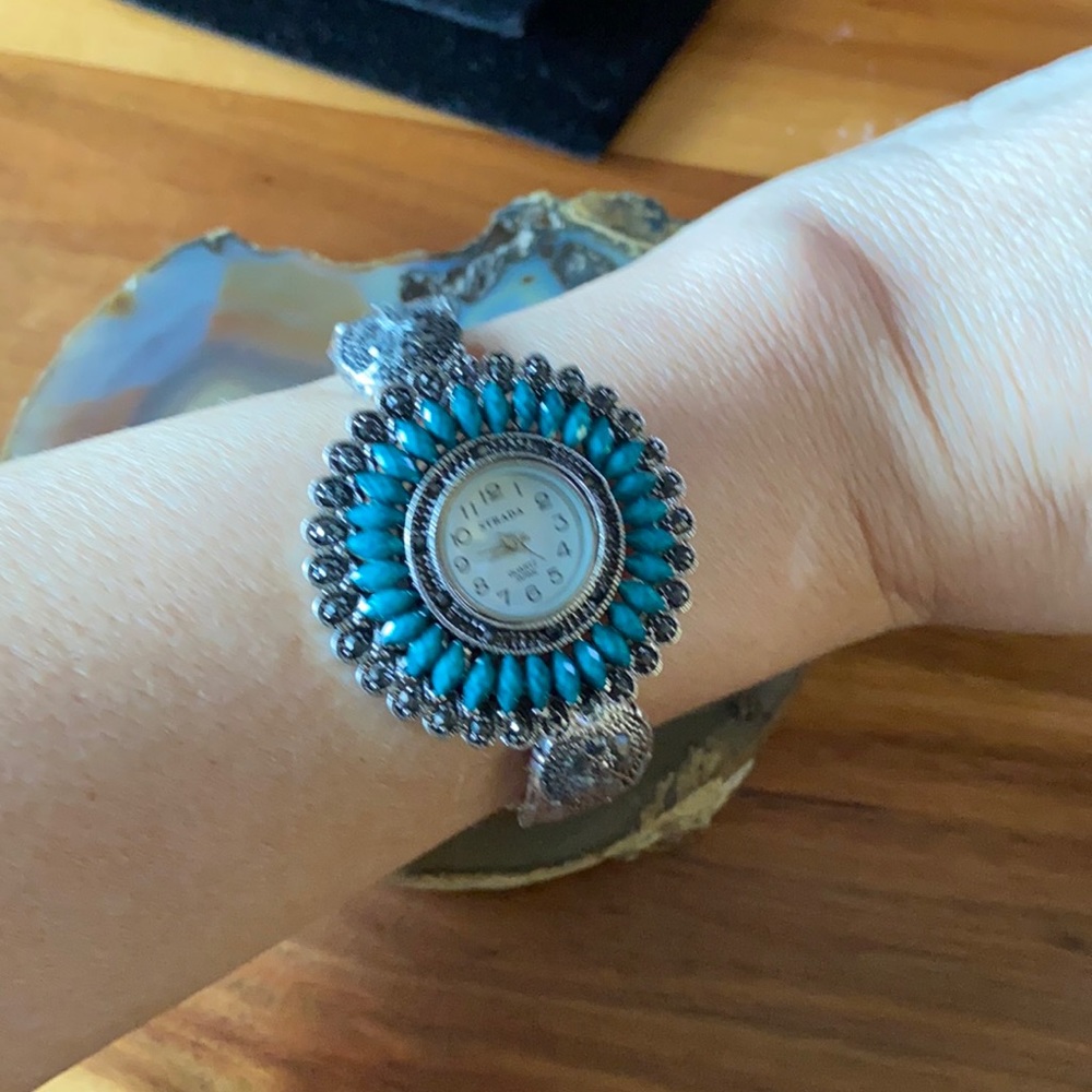 Southwest Strada watch silver faux turquoise new watch 7”